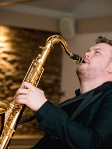 Hari Harmonies - Testimonials for Saxophonist Performances - Wales and England